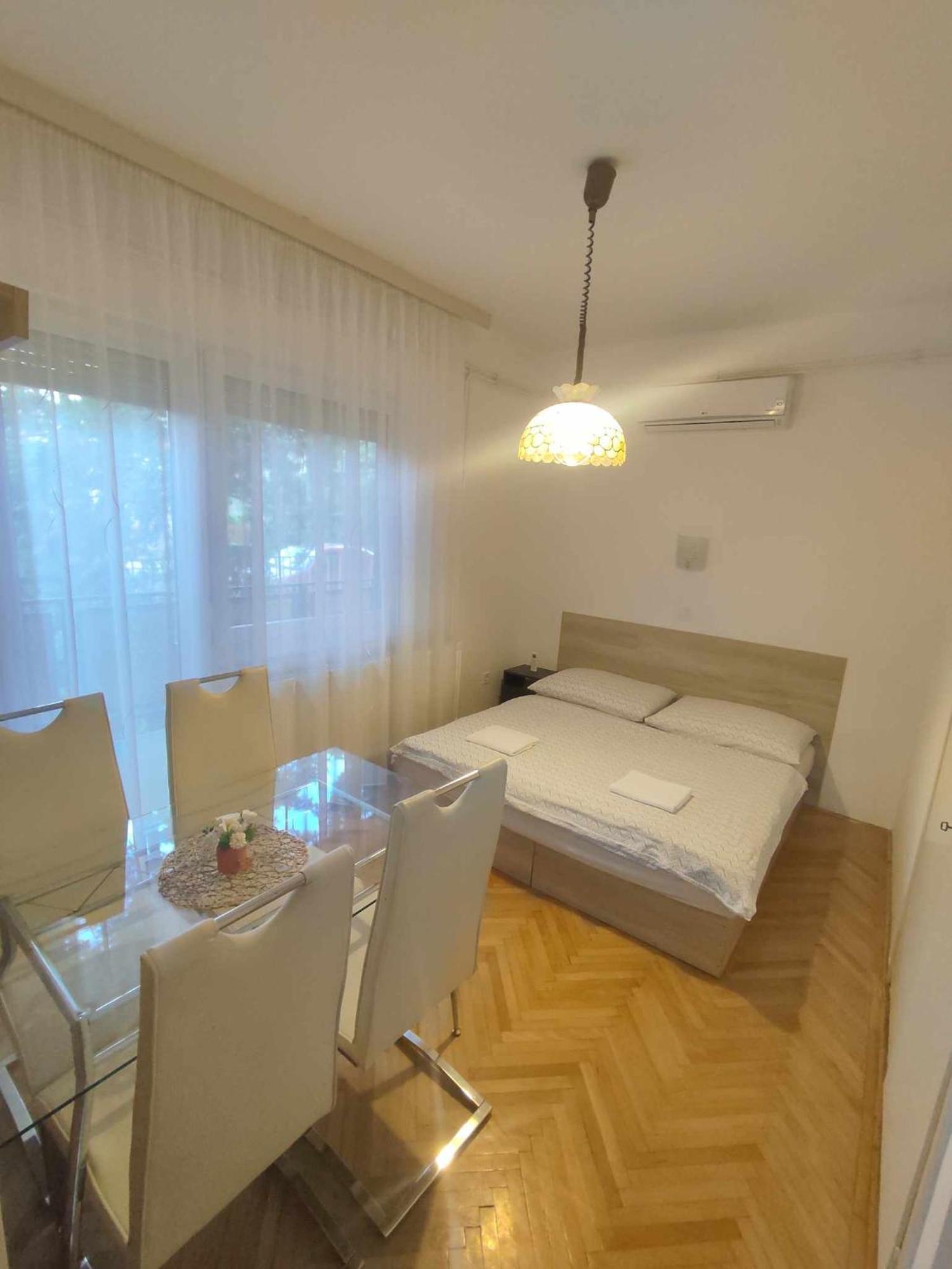 Appartamento Ildiko Apartman Hajdúszoboszló Esterno foto